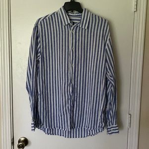 Regular Fit Button Up Size US Medium